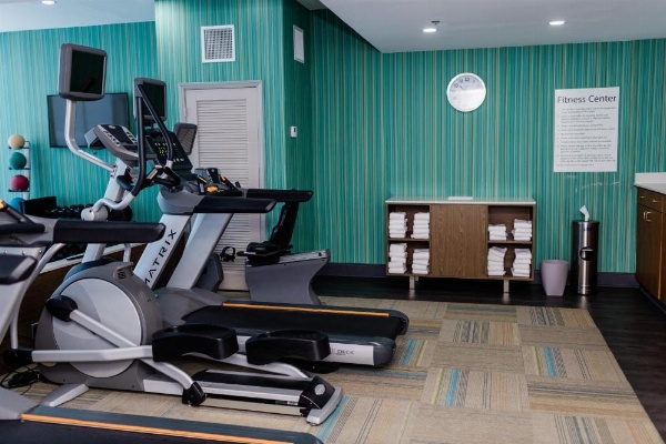 Holiday Inn Express Columbia image 14